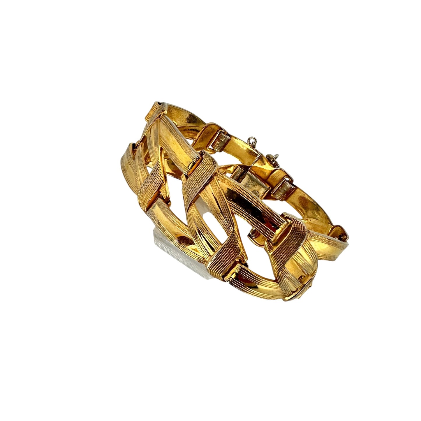 Vintage Grosse gold-tone woven link bracelet, three-quarter view highlighting openwork links