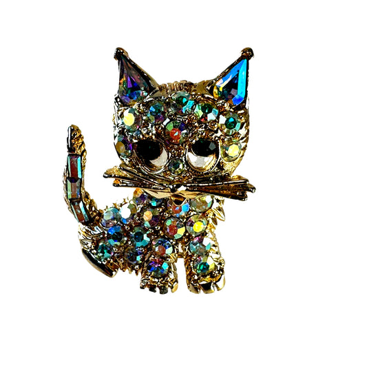 Gold-tone rhinestone kitten brooch – angled view