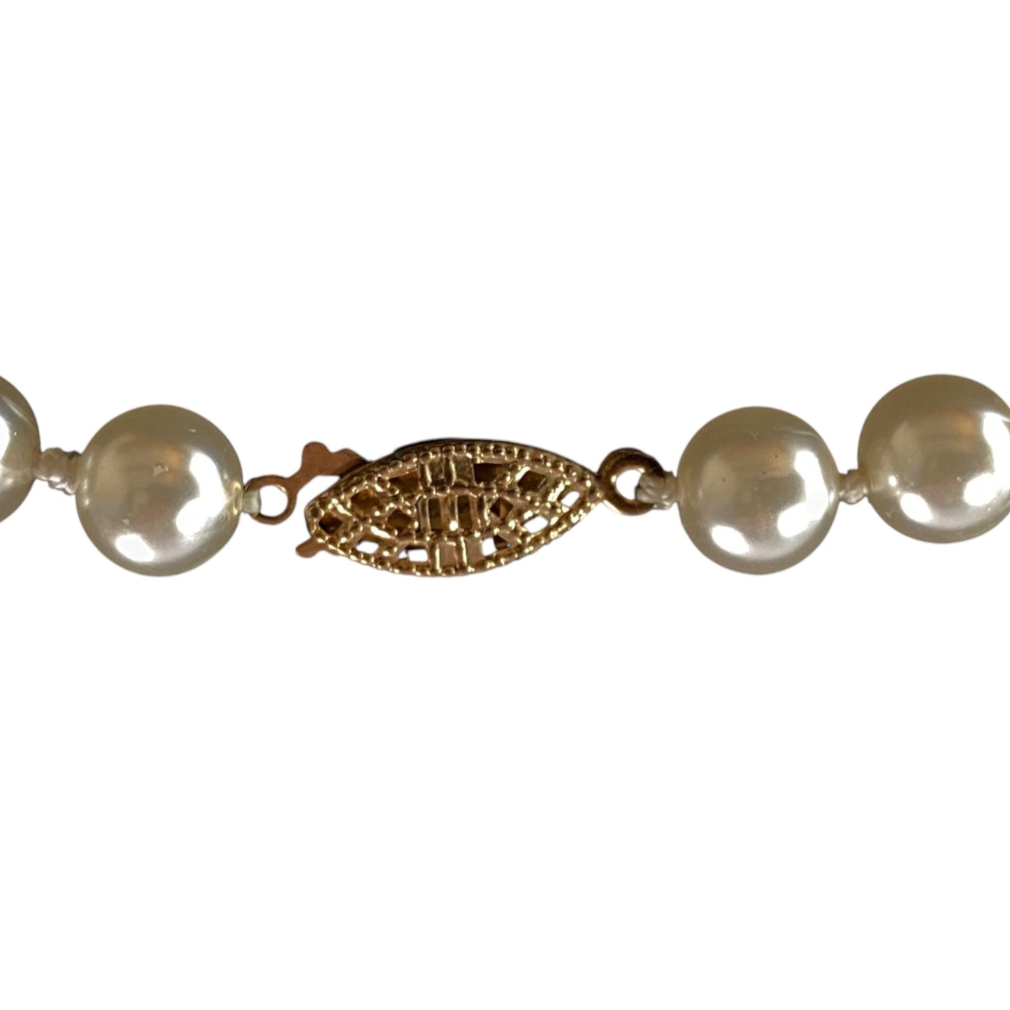 Retro Faux Pearl Necklace